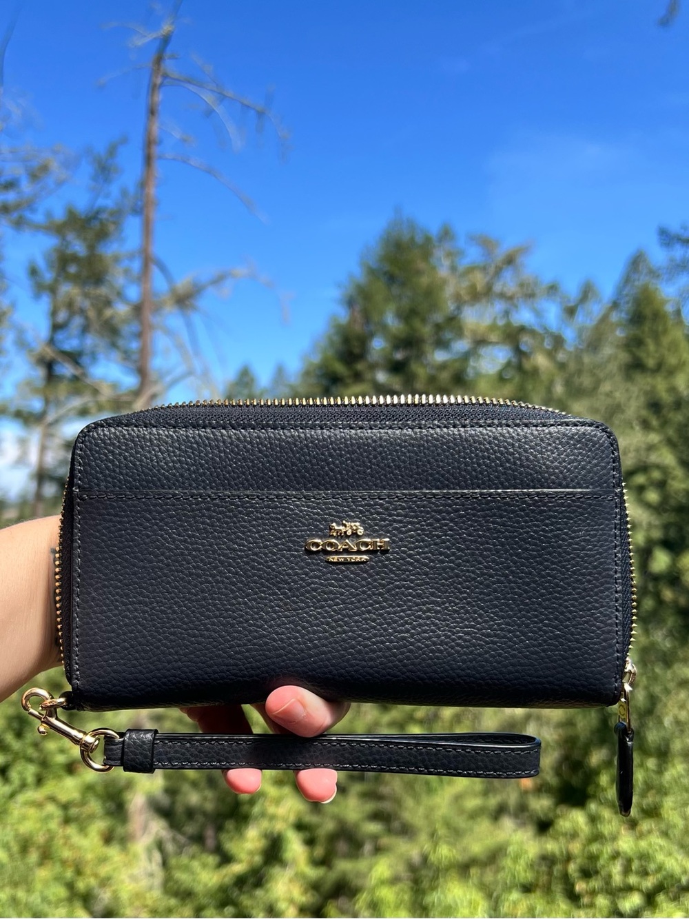 COACH Long Zip-Around Wallet Navy Blue Pebble Leather Wallet Gold Hardware